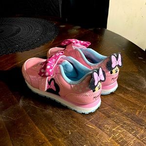 Minnie Mouse Kid Girl Sneakers Cute Comfortable Stylish
